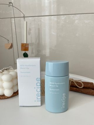 아이레시피 마일드 히알루로닉 모이스트 업 선스크린 SPF50+ PA++++ — 5점을 준 리뷰어가 2023년 6월 올린 사용 사진