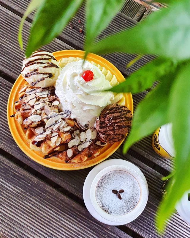 [더달달 역삼점] 빙수 or 와플 or 팬케이크 택1 + 쇼콜라 택1 + 음료2 리뷰 사진