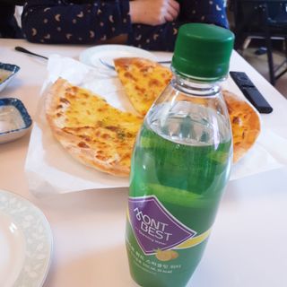 몽베스트 Montbest with Sparkling water Plain 20병 — 5점을 준 리뷰어가 2021년 11월 올린 사용 사진