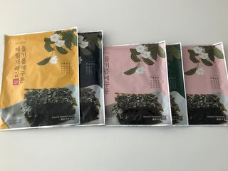 [해림맛김] 들기름에 구운 바삭바삭 김 4종 세트 + 1종 랜덤발송 총5개입 — 5점을 준 리뷰어가 2021년 2월 올린 사용 사진