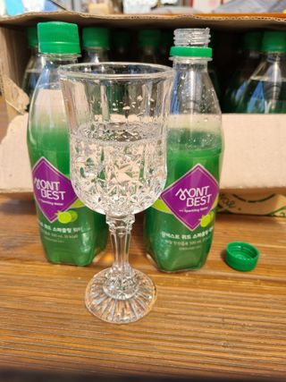 몽베스트 Montbest with Sparkling water Lime20병 — 5점을 준 리뷰어가 2022년 5월 올린 사용 사진