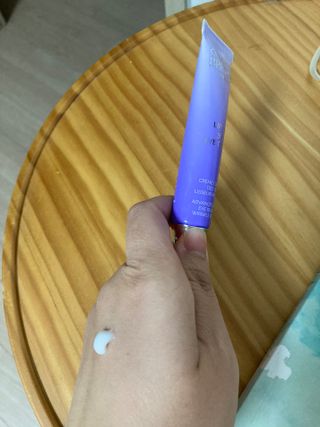 크리스티앙 브르통 리프톡스 360도 입체 아이크림 15ml — 5점을 준 리뷰어가 2022년 10월 올린 사용 사진