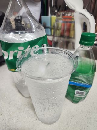 몽베스트 Montbest with Sparkling water Lime20병 — 5점을 준 리뷰어가 2023년 3월 올린 사용 사진