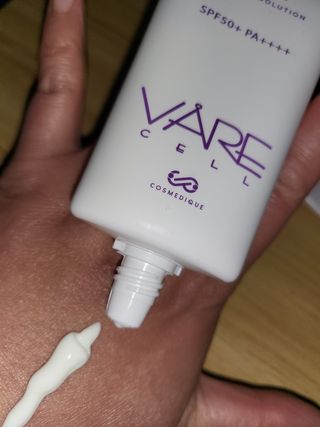 바르셀 톤업 무기자차 자외선차단제 순한 선크림 인텐시브 선 젠 50ml — 5점을 준 리뷰어가 2021년 11월 올린 사용 사진