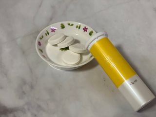 [슬림드랍 레몬맛] 건기식 다이어트 보조제 겸 비타민 — 5점을 준 리뷰어가 2022년 1월 올린 사용 사진