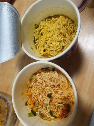 NISSIN 닛신 컵누들  4종 - 씨푸드오리지날, 씨푸드 스파이시, 씨푸드 커리, 씨푸드 XO소스 — 5점을 준 리뷰어가 2022년 4월 올린 사용 사진