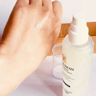 오투에니원 화이트스완 센텔라 루미너스 미스트 세럼 100ml — 5점을 준 리뷰어가 2023년 2월 올린 사용 사진