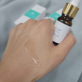 랑팡 EGF+FGF 10ppm 리포좀 앰플 원액 10ml — 5점을 준 리뷰어가 2021년 10월 올린 사용 사진