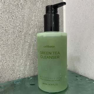 프리마인 메이크업과 들뜨는 각질까지 한방에 깐달걀로! 순하기까지한 셀베이스 그린티클렌저(200ml) — 5점을 준 리뷰어가 2023년 3월 올린 사용 사진