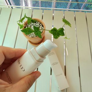프리마인 선크림만 바꿨을 뿐인데 매일 물 2L챙겨먹고 기초케어 완벽하게 한 물빛피부 완성,셀라브UV프로텍터 — 5점을 준 리뷰어가 2023년 8월 올린 사용 사진