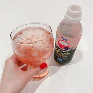 더그레잇티 콤부차 [매일유업] 더그레잇티 44kcal 콤부차 300ml *12개입 (오리지널 6개+베리리치 6개) — 3.5점을 준 리뷰어가 2023년 7월 올린 사용 사진