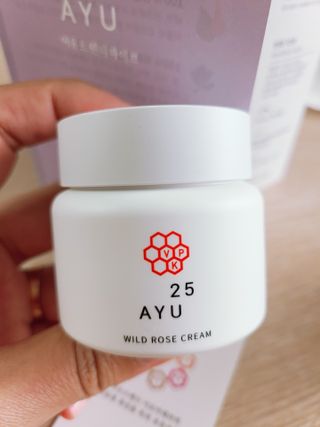 AYU25[아유트웬티파이브]다마스크로즈워터 베이스 천연 수분 촉촉 크림 — 4점을 준 리뷰어가 2021년 4월 올린 사용 사진