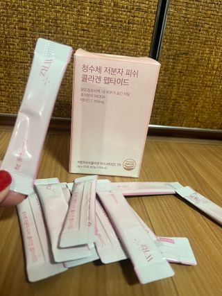 방방곳곳 청수체 콜라겐 — 5점을 준 리뷰어가 2022년 3월 올린 사용 사진