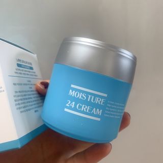 Dr.느루벗 느루벗 모이스쳐 24 크림 — 5점을 준 리뷰어가 2021년 2월 올린 사용 사진