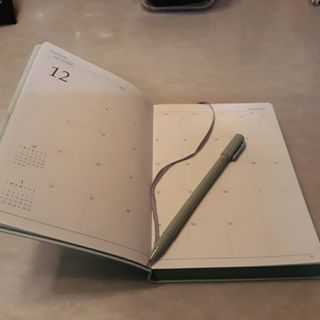 리훈 2022년 이야기 다이어리 그란데 1년형 — 5점을 준 리뷰어가 2021년 11월 올린 사용 사진