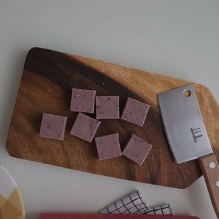 카카오 본연의 색을 간직하고있는 루비초콜릿과 블루베리의 만남, 카카올라 루비베리요거트생초콜릿 — 5점을 준 리뷰어가 2021년 10월 올린 사용 사진