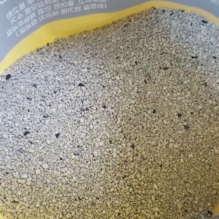 겟플렉스 켓플렉스 캣츠룸BS-1 고양이모래 4kg — 5점을 준 리뷰어가 2021년 1월 올린 사용 사진