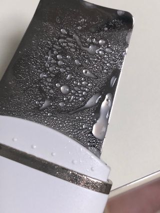 디하우트 랩 4 in 1 갈바닉 아쿠아 워터 필링기 스킨스크러버 — 5점을 준 리뷰어가 2021년 11월 올린 사용 사진