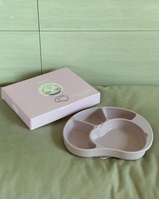 유비맘 캐릭터 실리콘 흡착 식판_색상 랜덤발송 — 5점을 준 리뷰어가 2020년 12월 올린 사용 사진