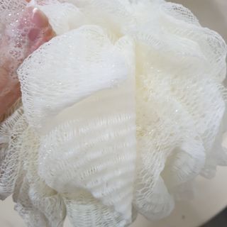 틱톡 [후르디아] 올리브영 아로마 비건 바디워시1종+바디로션1종 (그리너리) — 5점을 준 리뷰어가 2022년 12월 올린 사용 사진