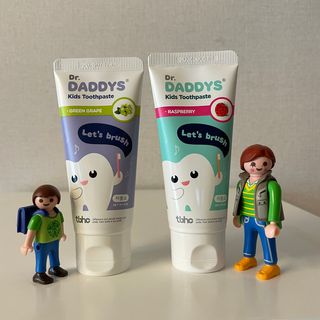 닥터데디스 안심저불소 키즈치약 (라즈베리, 청포도향 중 택 1) 60g +  여행용 미니 치약 15g — 4점을 준 리뷰어가 2022년 11월 올린 사용 사진