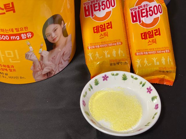 [광동] 제니비타민C 비타500데일리스틱 180포+제니등신대+제니스티커 리뷰 사진