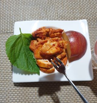 굽네몰 [굽네] 소스가 맛있는 닭가슴살 슬라이스 4종 — 5점을 준 리뷰어가 2021년 11월 올린 사용 사진