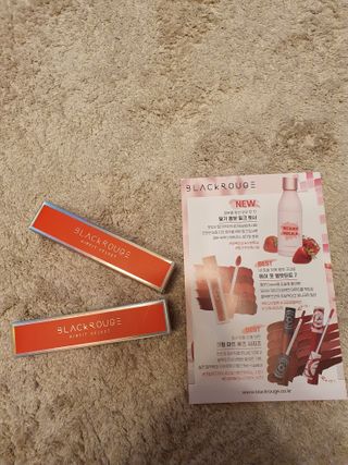 [블랙루즈] 에어 핏 벨벳틴트 시즌1 7종 중 택1+랜덤1 — 5점을 준 리뷰어가 2021년 1월 올린 사용 사진