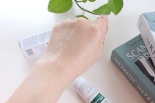 랑벨 랑바이오 블랙 시카 크림 50ml(블랙비 프로폴리스, 시카 4종, 판테놀 10 함유) — 5점을 준 리뷰어가 2022년 4월 올린 사용 사진