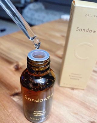 스킨큐어 산다화 비타민c 화이트닝 에센스 30ml — 5점을 준 리뷰어가 2022년 2월 올린 사용 사진