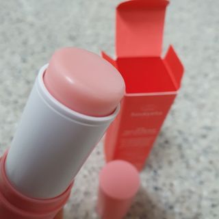 스킨큐어 산다화 카멜리아 안티 링클 멀티밤 — 5점을 준 리뷰어가 2023년 1월 올린 사용 사진