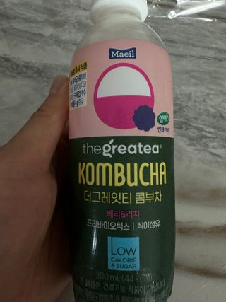 더그레잇티 콤부차 [매일유업] 더그레잇티 44kcal 콤부차 300ml *12개입 (오리지널 6개+베리리치 6개) — 5점을 준 리뷰어가 2023년 8월 올린 사용 사진