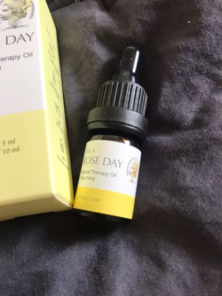 라라로즈데이 시즌2 천연 아로마오일 Y존 케어 속옷향수 이너퍼퓸 5ml  여성의 자존감을 UP시키자 — 5점을 준 리뷰어가 2021년 10월 올린 사용 사진