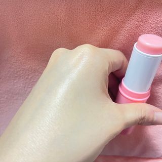 스킨큐어 산다화 카멜리아 안티 링클 멀티밤 — 5점을 준 리뷰어가 2023년 2월 올린 사용 사진