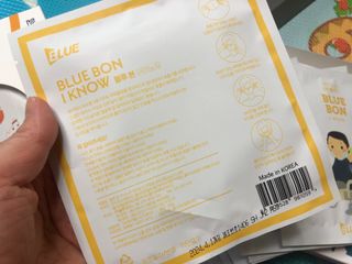 [블루 본 아이노우] 유아용 컬러마스크 40 PCS SET 2중 택 1 — 5점을 준 리뷰어가 2021년 4월 올린 사용 사진