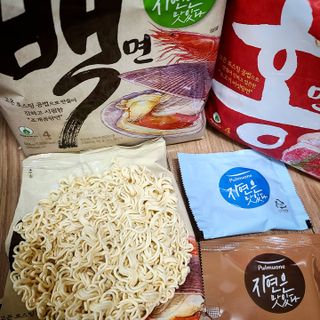 [풀무원] 자연은맛있다 정면, 백면, 홍면  세트 — 5점을 준 리뷰어가 2021년 4월 올린 사용 사진