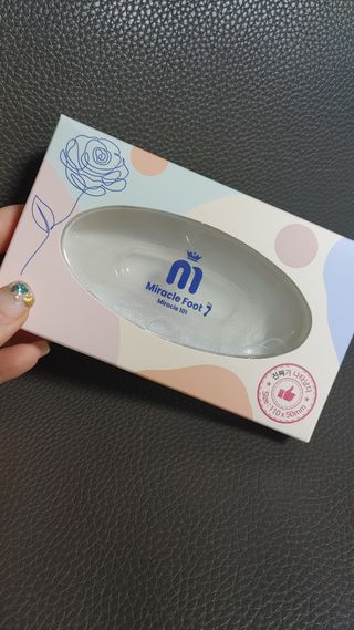 미라클풋 유리발각질제거기 물없이 쓱싹쓱싹 몇번만에 발각질 완벽제거 — 5점을 준 리뷰어가 2021년 9월 올린 사용 사진