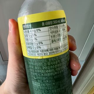더그레잇티 콤부차 [매일유업] 더그레잇티 44kcal 콤부차 300ml *12개입 (오리지널 6개+베리리치 6개) — 5점을 준 리뷰어가 2023년 7월 올린 사용 사진