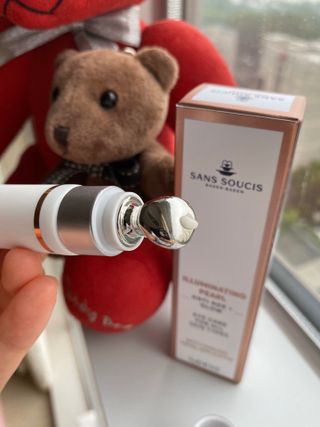산수시 일루미네이팅 펄 영양 다크서클 스틱 아이 크림 케어 15ml — 5점을 준 리뷰어가 2021년 6월 올린 사용 사진