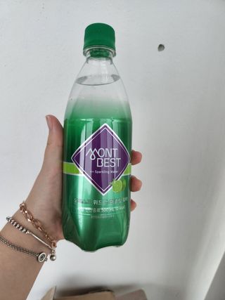 몽베스트 Montbest with Sparkling water Lime20병 — 5점을 준 리뷰어가 2022년 6월 올린 사용 사진