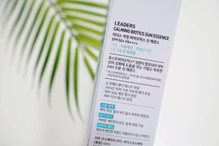 리더스코스메틱 리더스 카밍 바이오틱스 선 에센스 SPF 50+ PA++++ — 5점을 준 리뷰어가 2022년 6월 올린 사용 사진