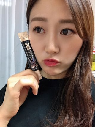헬스업_천명진프리미엄홍삼스틱_10ml x 30포 — 5점을 준 리뷰어가 2021년 2월 올린 사용 사진