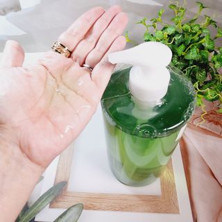 닥터시드 티트리 앤 라임 비건 지성케어 쿨 탈모 샴푸 (1000ml) — 5점을 준 리뷰어가 2023년 12월 올린 사용 사진