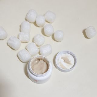 AYU25[아유트웬티파이브]다마스크로즈워터 베이스 천연 수분 촉촉 크림 — 4.5점을 준 리뷰어가 2021년 4월 올린 사용 사진