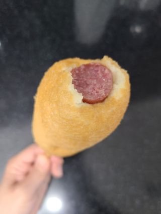 오마뎅 한우핫도그 — 5점을 준 리뷰어가 2021년 5월 올린 사용 사진