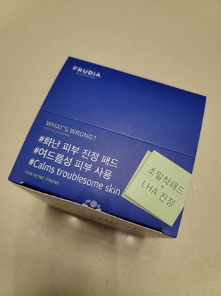 [후르디아] 화난피부 급속진정 AC 클리어 패드 (개별포장 50매) — 5점을 준 리뷰어가 2024년 4월 올린 사용 사진