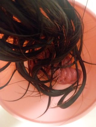 [유니프] 헤어 샤이니 핑크 컬러 트리트먼트 500g — 5점을 준 리뷰어가 2023년 11월 올린 사용 사진