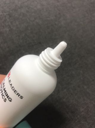 리더스코스메틱 리더스 카밍 바이오틱스 에센스 워터 — 5점을 준 리뷰어가 2021년 4월 올린 사용 사진