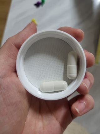 프리마인 성큼다가온 봄, 이너뷰티를 챙겨야 피부도 화사하게, 컨디션도 활기차게. 흡수율을 높인 고효율 비타민. — 5점을 준 리뷰어가 2023년 4월 올린 사용 사진