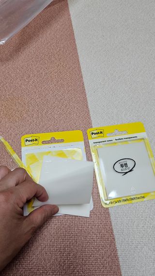 나우[3M] 포스트잇 노트 투명 메모지 30 매 (73mm x 73mm) X 2개 — 5점을 준 리뷰어가 2024년 7월 올린 사용 사진